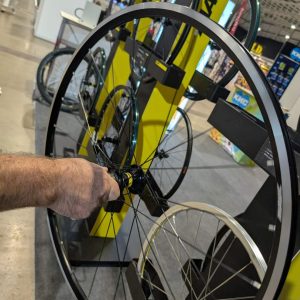 cycling industry news live mavic stand